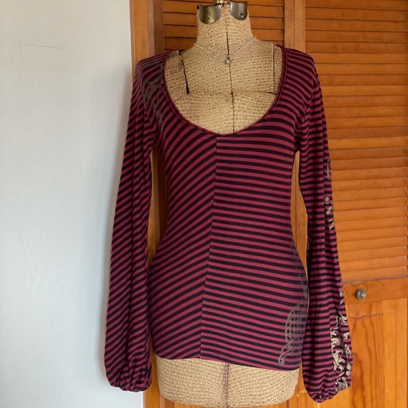 Eleven 44 | Burgundy & Black Striped Filigree Top | M - Picture 2 of 16
